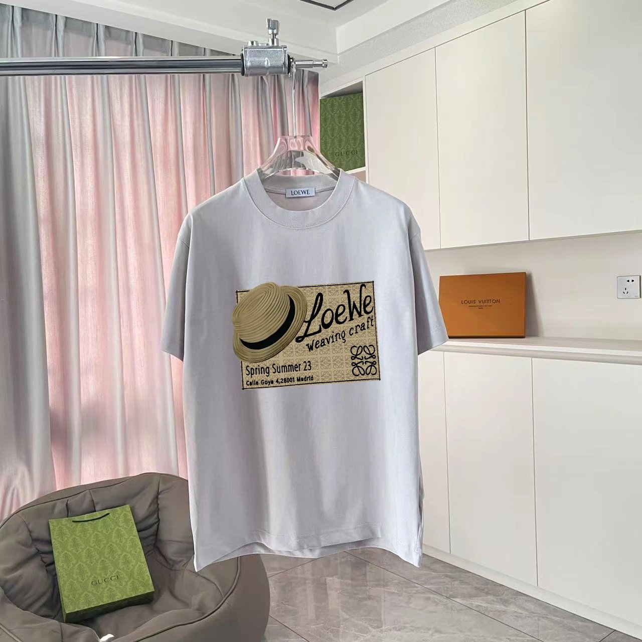 LOEWE T-shirt Chest Hat Pattern Print logo round Neck Short Sleeve25ss New Pure Cotton Unisex Style T T-shirt OS Loose Fit Base Shirt Half Sleeve T-Shirt Top Half Sleeve