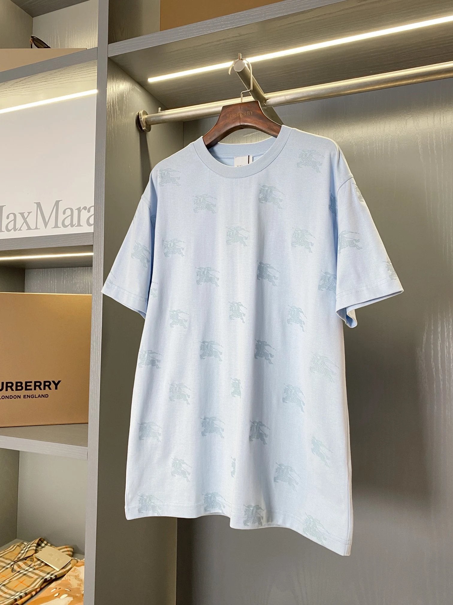 Burberry T-shirt Formerly Full Flower Equestrian Knight logo round Neck Short Sleeve25ss New pure cotton T Unisex T-Shirt OS Loose Fit Base Shirt Top Half Sleeve T-Shirt