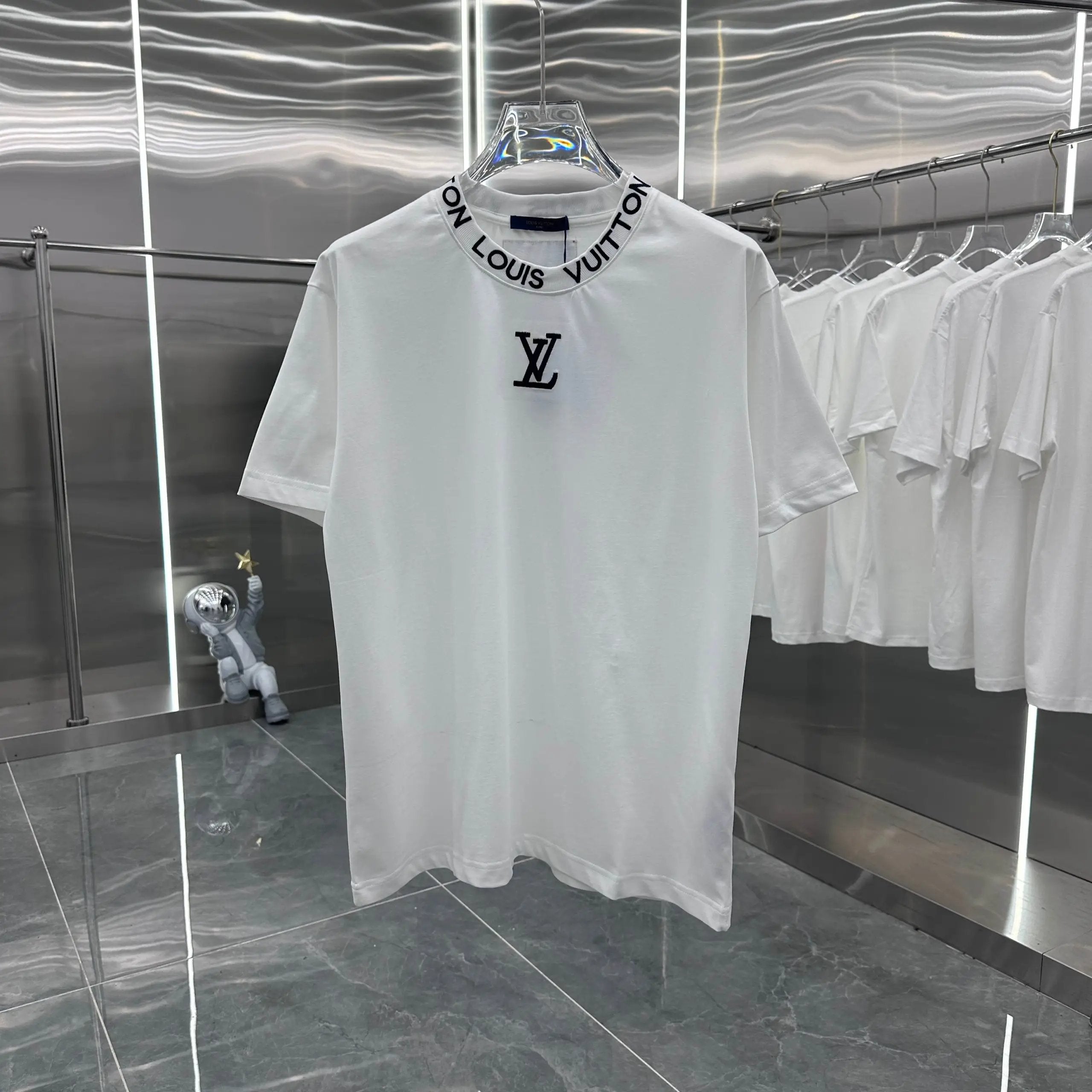 Louis Vuitton LV T-shirt Collar Brand Letter Embroidery logo round Neck Short Sleeve25ss New Pure Cotton Unisex Style T T-shirt OS Loose Fit Base Shirt Top Half Sleeve T-Shirt