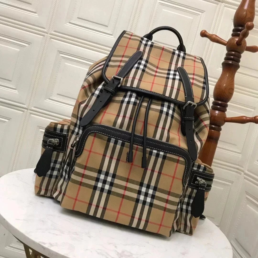 Burberry backpack Top version Backpack Military Backpack Men's and Women's Backpacks Bag Fashion Classic Original Single New Imported Nylon Cloth Waterproof Fabric Men's Bag Burberry Bag Women's Bag Large Medium Small Size