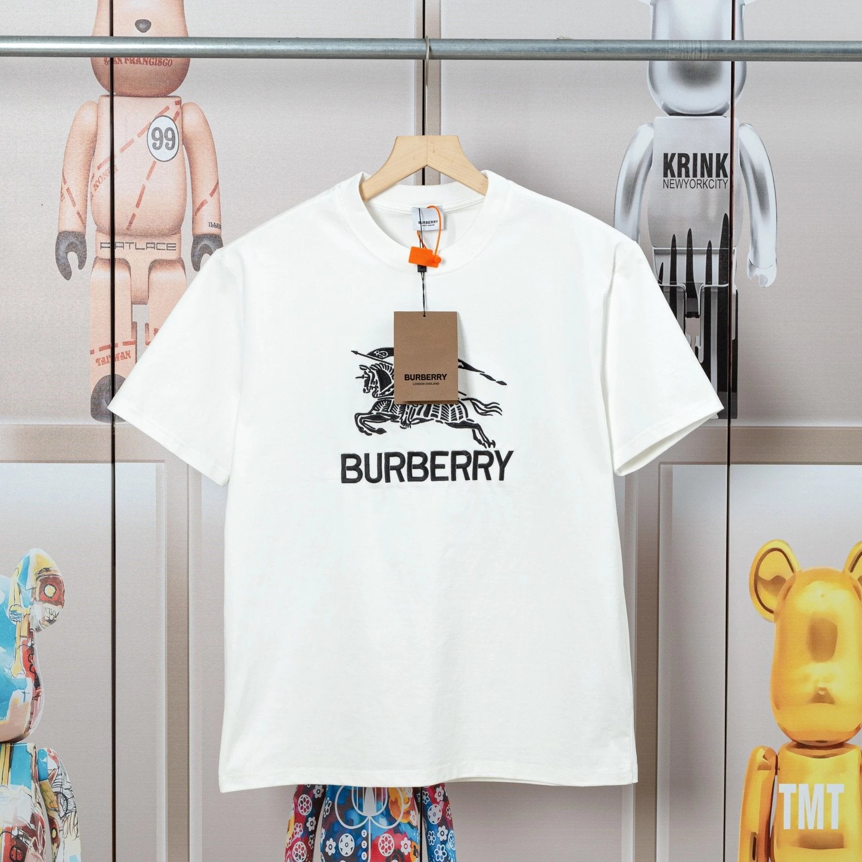 Burberry T-shirt Chest Letter Embroidery logo round Neck Short Sleeve25ss New Pure Cotton Unisex Style T T-shirt OS Loose Fit Base Shirt Top Half Sleeve T-Shirt