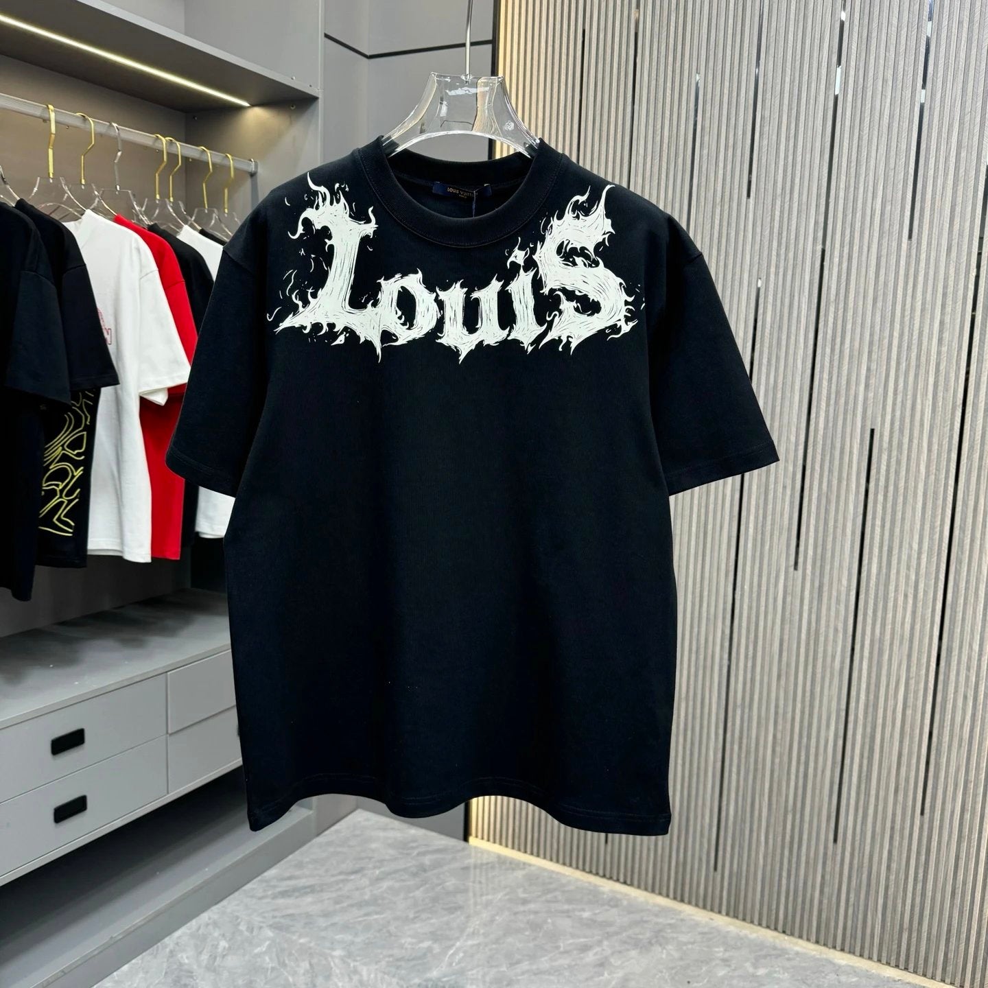 Louis Vuitton LV T-shirt Front Chest Color Dot Print and Back Small Label Embellishment logo round Neck Short Sleeve25ss New pure cotton T Unisex T-Shirt OS Drop Shoulder Loose Fit Base Shirt Top T-Shirt Short Sleeve