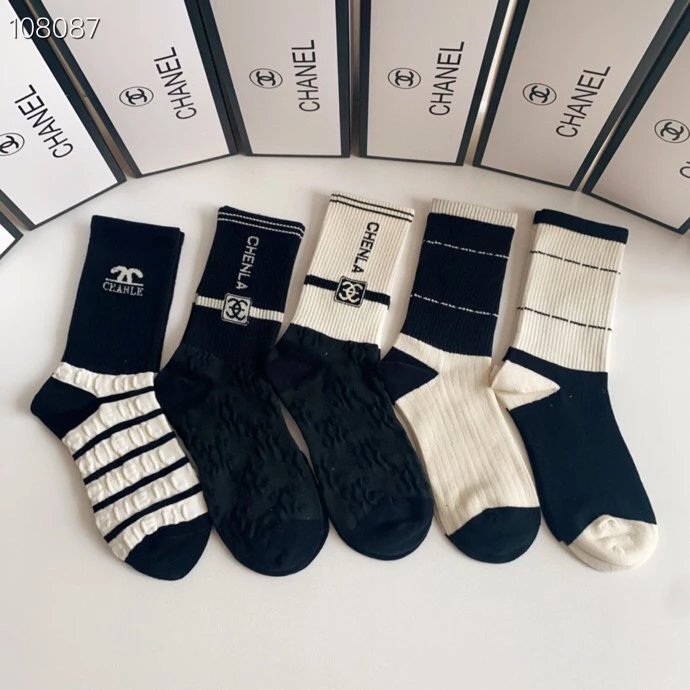 Chanel Sock New Classic Mid-Length Bunching Socks Socks!Five Pairs Per Box,Counter Synchronous Tube Socks