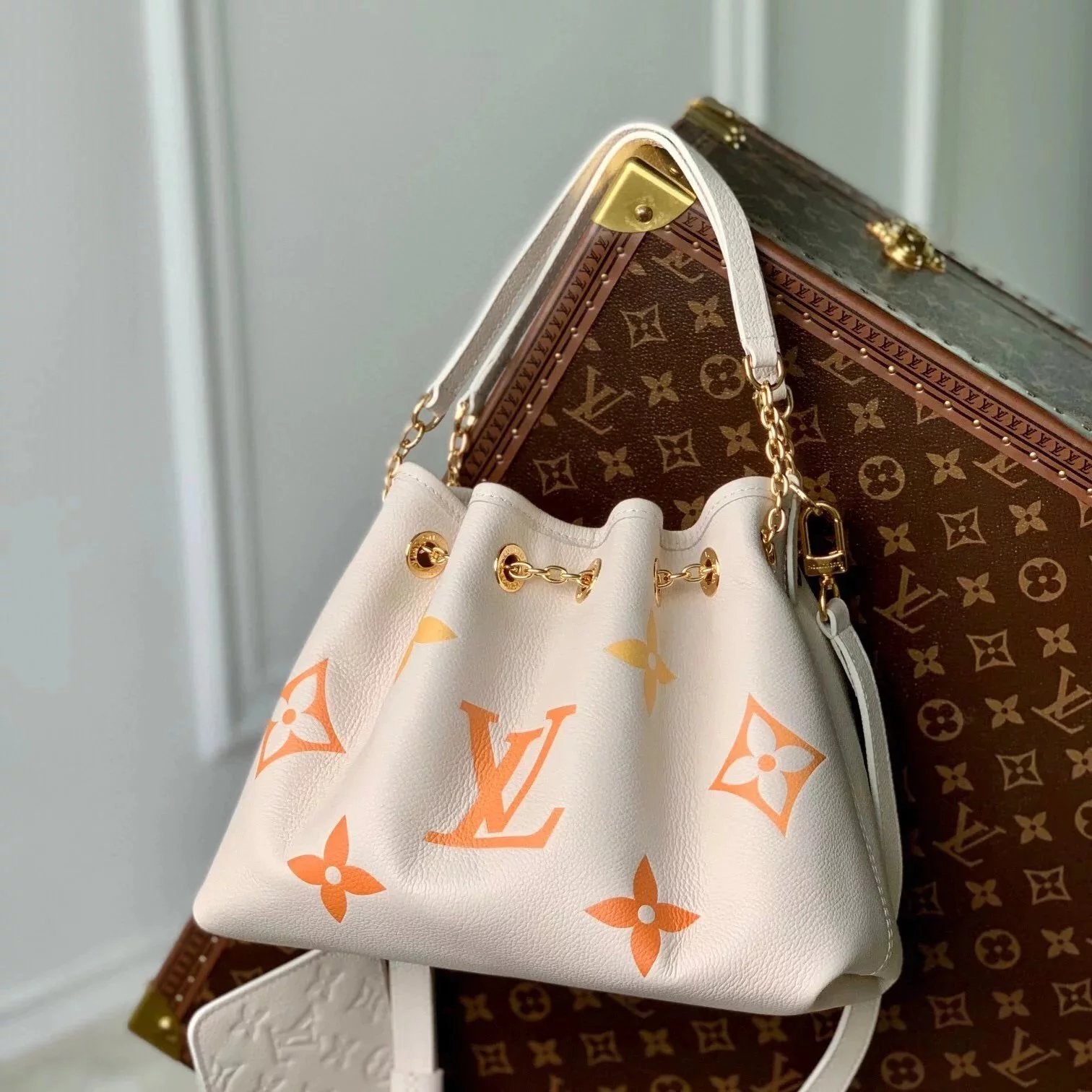 Louis Vuitton LV Women's Bag Top version Summer Limit Orange Juice【Overseas】M46545Orange Juice Full Leather Chain Bag Bucket Bag Series New SummerBundle Bucket Bag Shoulder Crossbody Portable Underarm Chain Bag Women's Bag