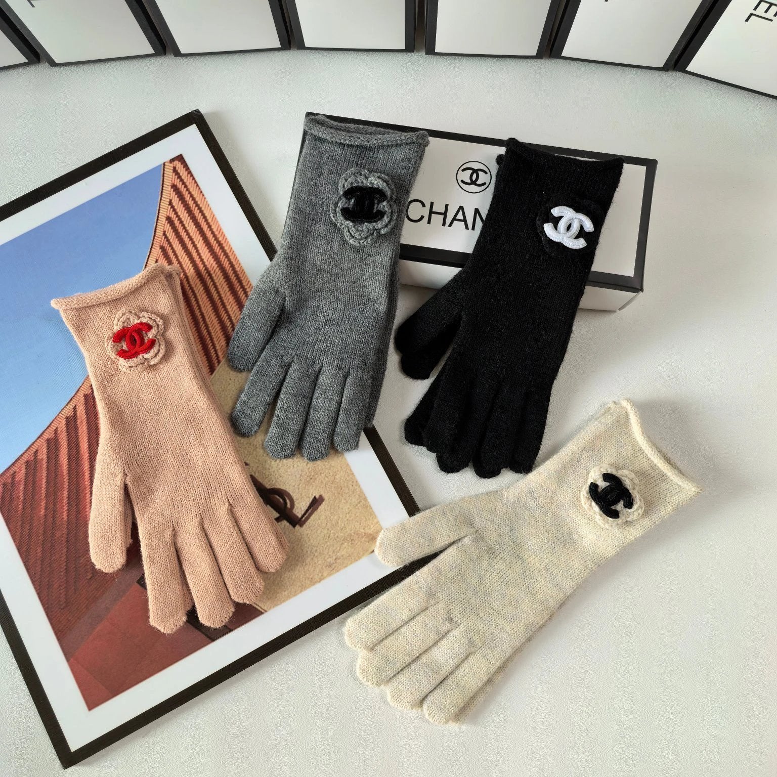 Chanel Gloves Knitting Wool Gloves with Packaging High Quality Fashion Fashion Brand
Camellia Gloves,