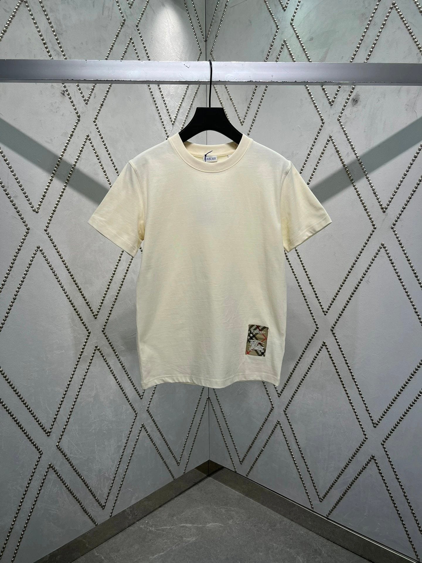 Burberry T-shirt Striped Logo Crew Neck Short Sleeve25ss New Pure Cotton Unisex Style T T-shirt OS Loose Fit Base Shirt Short Sleeve Top T-Shirt