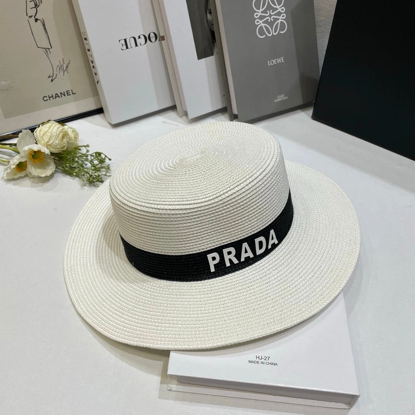 PRADA Hat Letter Embroidery logo Fisherman Hat Straw Hat Casual Sun Protection Face Covering UV Protection Outdoor Versatile Flat Top Bucket Hat