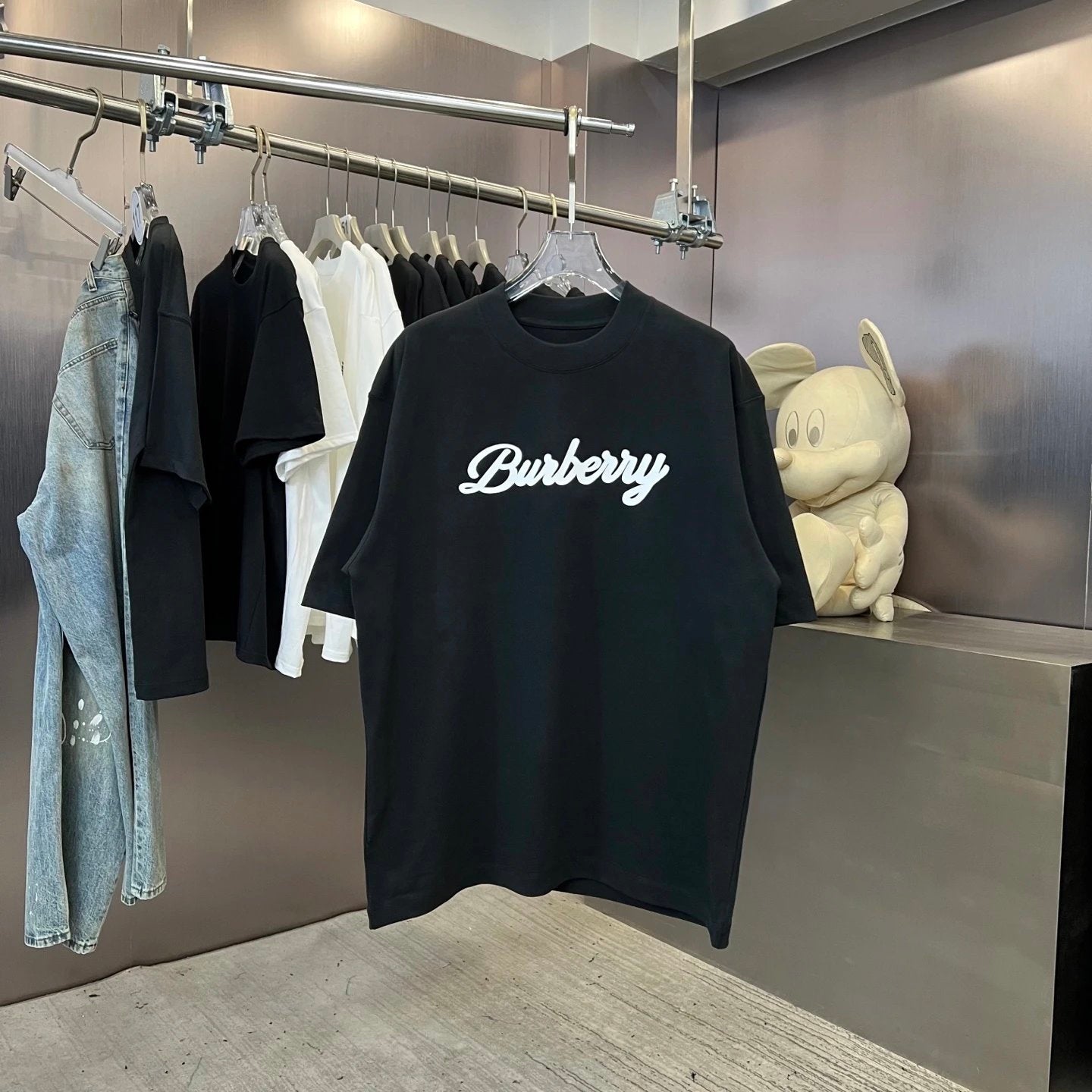 Burberry T-shirt Chest Letter Print logo round Neck Short Sleeve25ss New Pure Cotton Unisex Style T T-shirt OS Loose Fit Base Shirt Top Half Sleeve T-Shirt