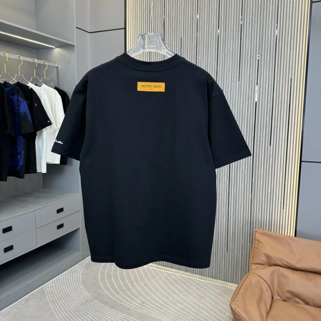 Louis Vuitton LV T-shirt Sleeve Embroidery Decoration logo round Neck Short Sleeve25ss New Pure Cotton Unisex Style T T-shirt OS Loose Fit Base Shirt Half Sleeve T-Shirt Top Half Sleeve