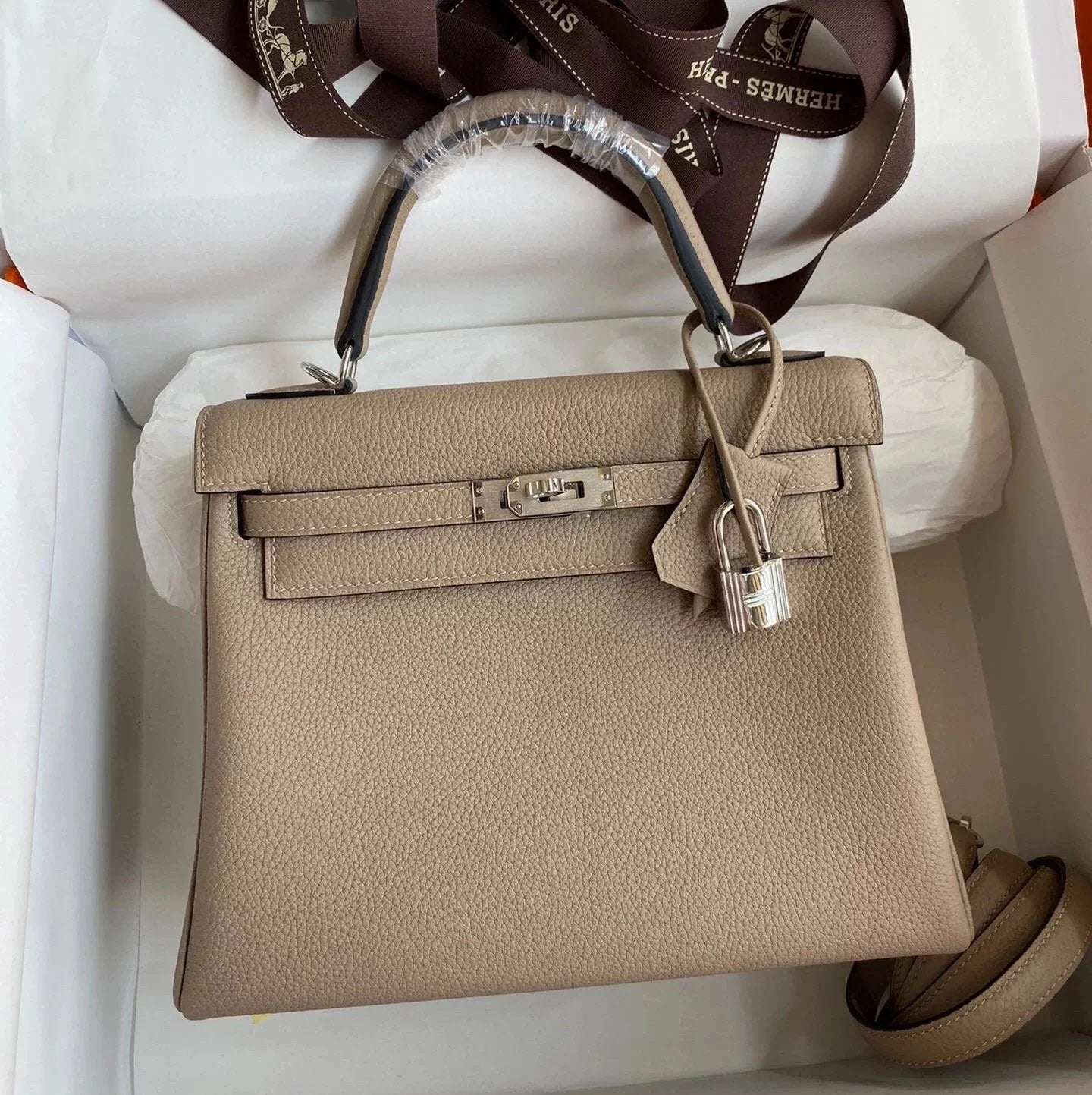 Hermes women's bag Top version Women's Bag Women's Bag Handbag Shoulder Bag Messenger Bag Kelly25cm28cmKellytogo Cowhide Wax Line Hand Sewing