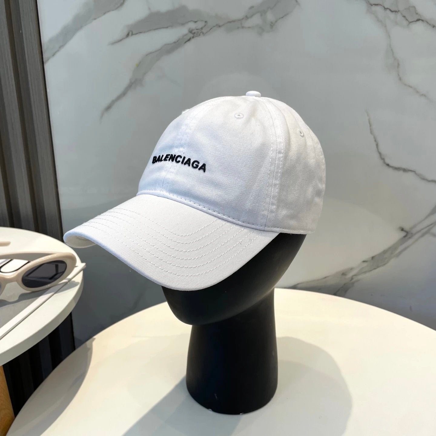 Balenciaga Hat Letter Embroidery logo Baseball Cap Sunshade Sun Protection Duckbill Cap Unisex Couple Style Large Head Circumference Slimming Face Curved Brim Versatile Sports Hat