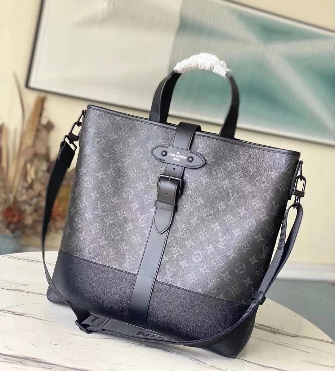 Louis Vuitton LV Men's Bag Top version M459142022New Men's Black Flower SAUMUR Tote Bag Portable Briefcase Computer Bag Shoulder Crossbody Men's Bag