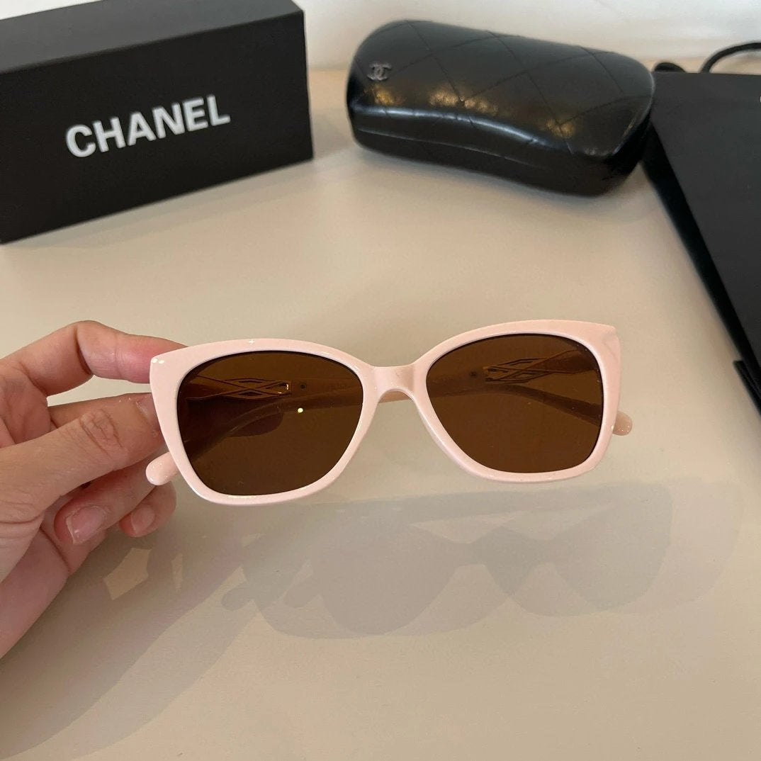Chanel Sunglasses Double C Logo Glasses Leg Sunglasses Slim without Degrees Men Lady Couple Same Style Driving Seaside Fishing Sun Protection UV25ss New Sports Casual Versatile Glasses