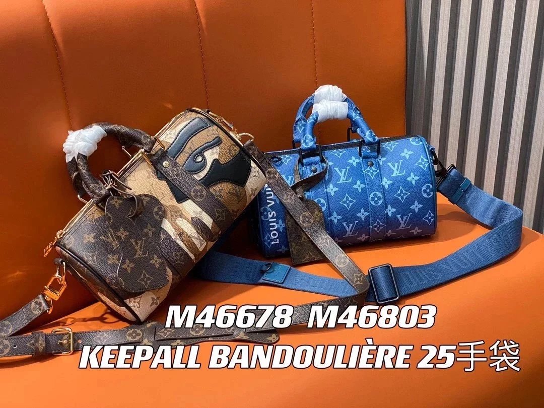 Louis Vuitton LV Men's Bag Top version 23Autumn and Winter New Eye Series Pillow Bag Full Series Handbag Shoulder Messenger Bag Pillow Bag Eyes Blue Flame Blue Black Flower