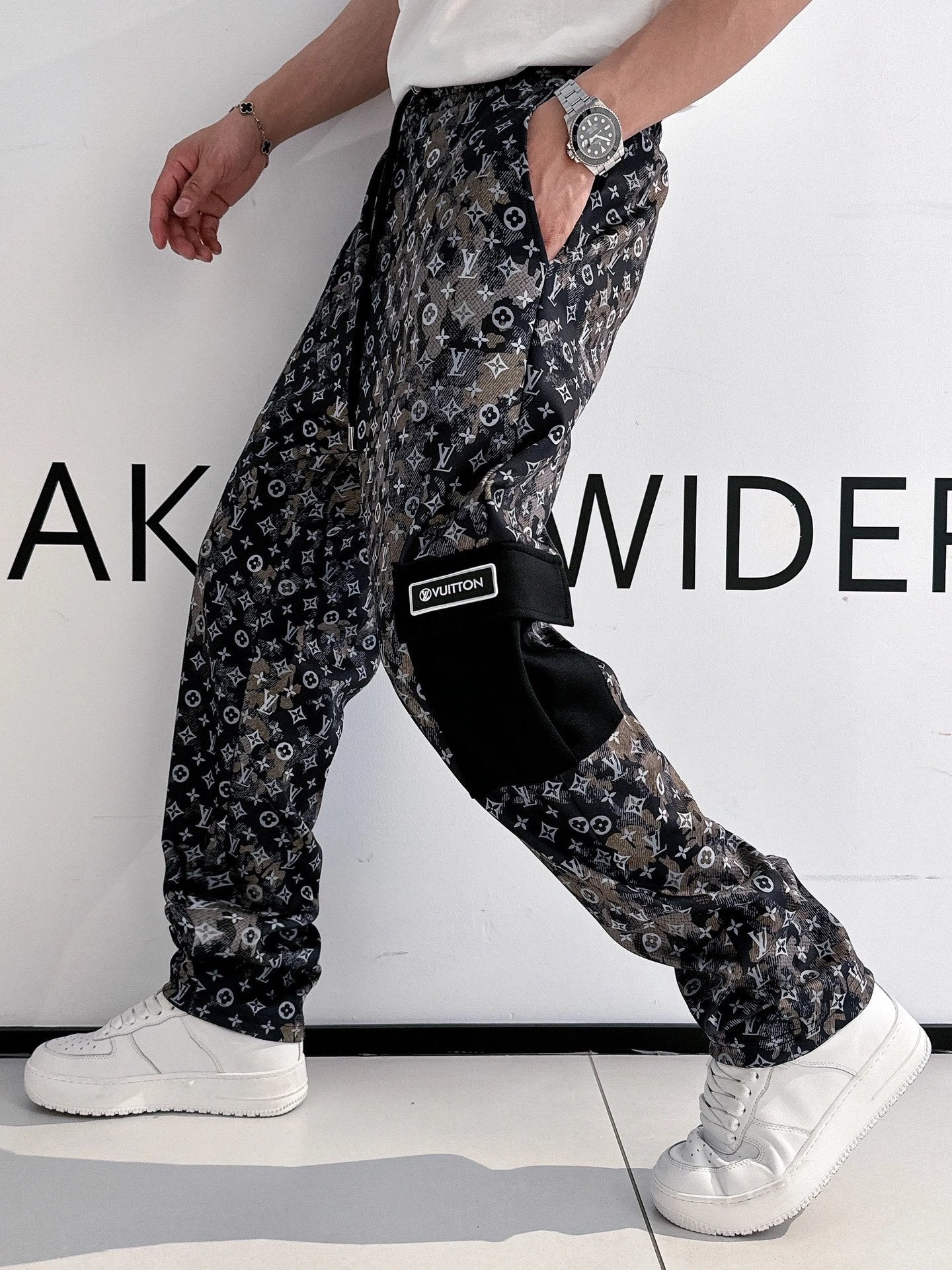 Louis Vuitton LV Jeans Vintage Pocket Full Print logo Straight Washed Blue Jeans Autumn Winter New Unisex Loose Casual Wide Leg High Waist Pants