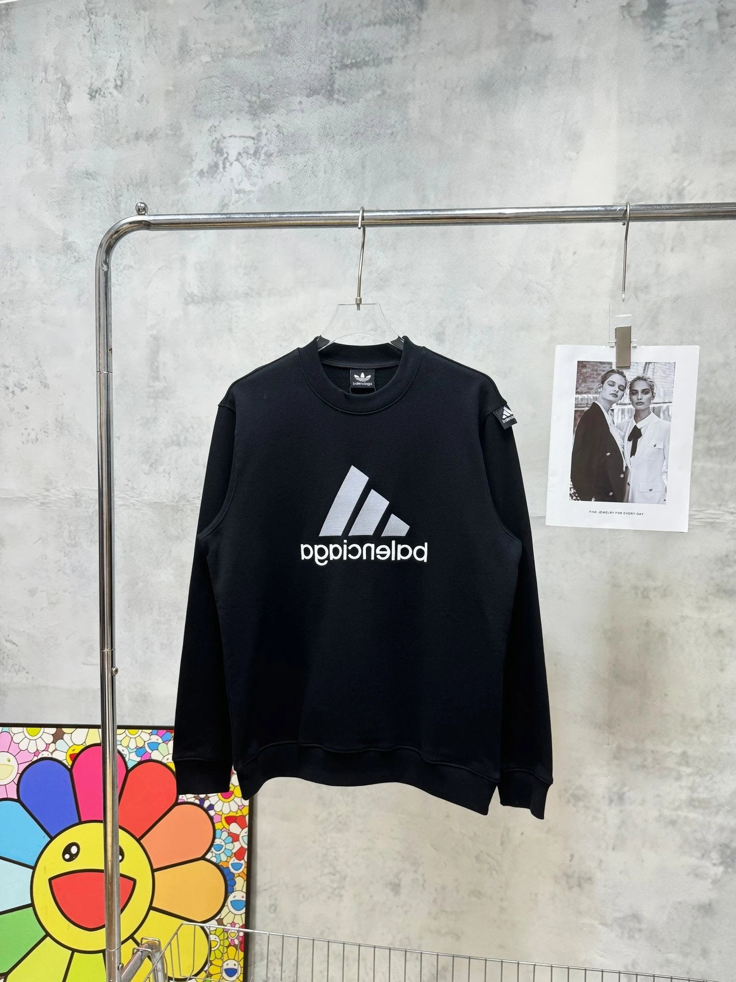 Balenciaga Hoodie Three-Stripes Large Logo Letter Embroidery Crewneck Sweatshirt400100% Pure Cotton Terry Pullover Sweatshirt os Versatile Inner Layer Top Unisex24ss Autumn and Winter New Products
