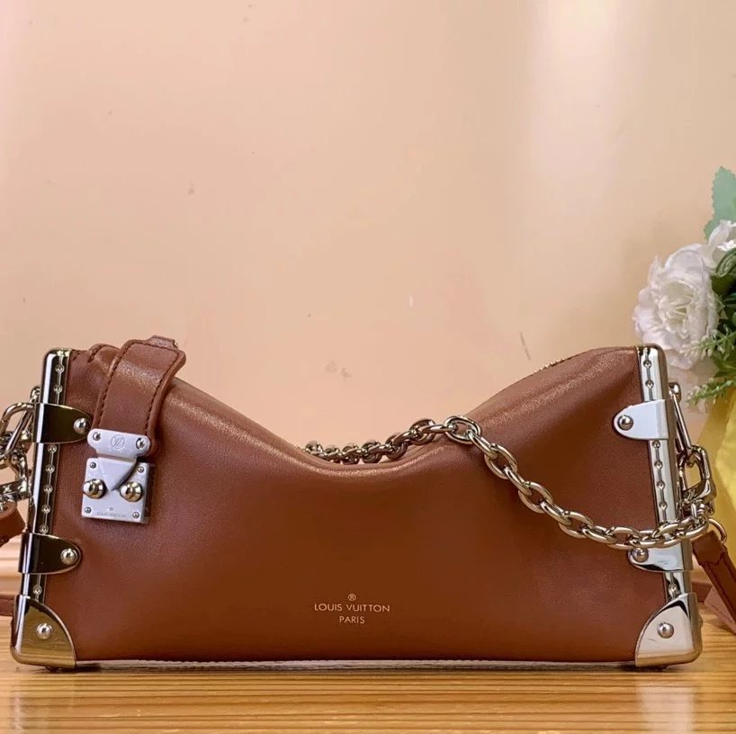 Louis Vuitton LV Women's Bag Top version 【SLIMTRUNK Handbag】24New Model Style Twist Lock Bag M25445Soft Cowhide lock Lock Rock Style Chain Bag