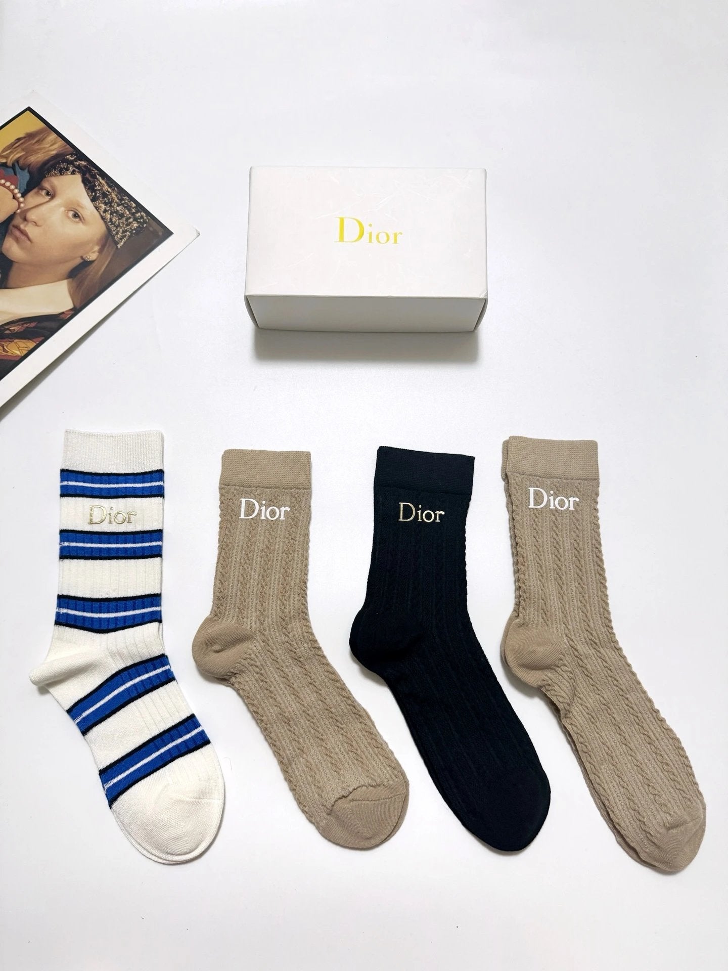 Dior Sock 【A box of four pairs】Classic Letters logo Breathable and Stylish Pure Cotton Mid-Calf Socks25ss New Cotton Socks Spring Summer Autumn Thin Business Deodorant Sweat-Absorbing Sports Casual Versatile