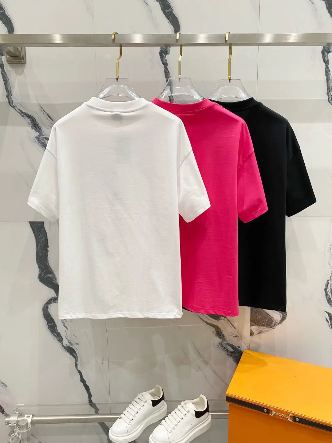 Balenciaga T-shirt Brand Lock Letter LOGO Printed Logo Crew Neck Short Sleeve25ss New pure cotton T Unisex T-Shirt OS Loose Fit Base Shirt Top T-Shirt Short Sleeve