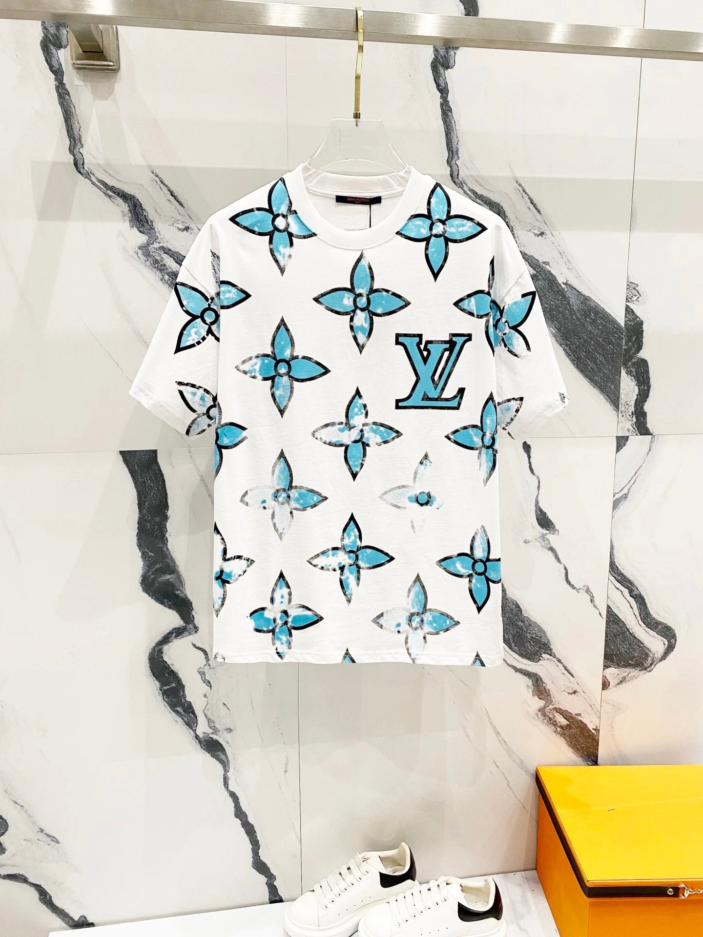 Louis Vuitton LV T-shirt Full Gradient Inkjet Letter Print logo round Neck Short Sleeve25ss New Pure Cotton Unisex Style T Casual T-Shirt Base Layer Shirt OS Loose Fit Half Sleeve Top Plus Size