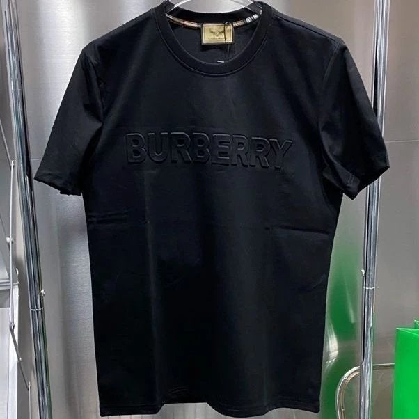 Burberry Clothing B War Horse T-shirt Sweater Collection