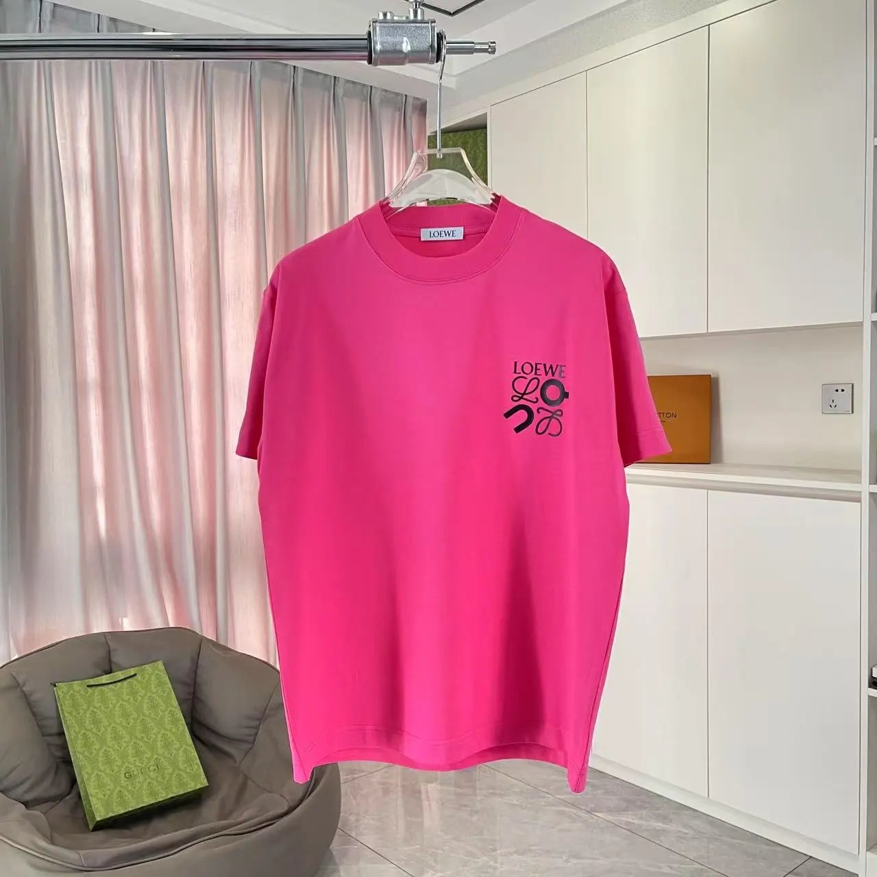 LOEWE T-shirt Unique Letter Print on Chest logo round Neck Short Sleeve25ss New pure cotton T Unisex T-Shirt OS Loose Fit Base Shirt Top Half Sleeve T-Shirt
