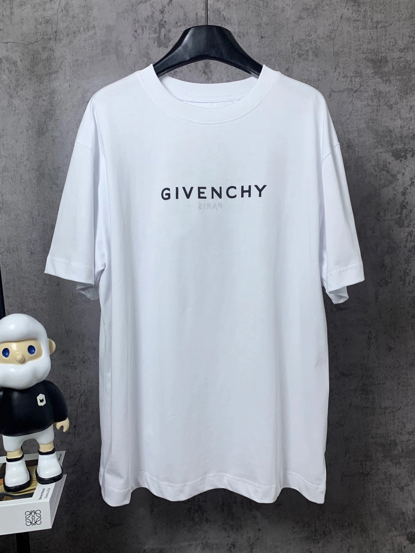Givenchy T-shirt Reversible Letter Print logo round Neck Short Sleeve25ss New pure cotton T Unisex T-Shirt OS Loose Fit Base Shirt Top Half Sleeve T-Shirt