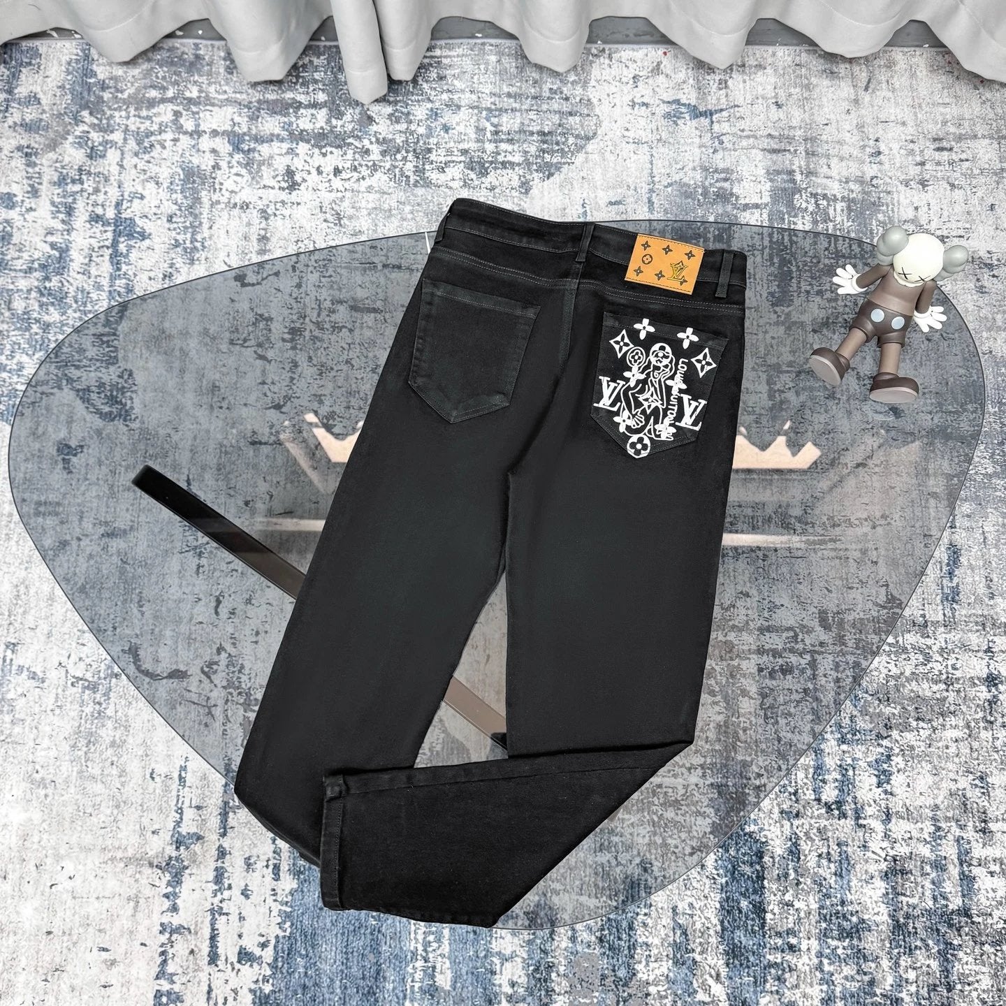 Louis Vuitton LV Jeans Pocket Letter Pattern Print logo25ss Spring Summer New Straight Loose Jeans Unisex Slim Fit Long Pants