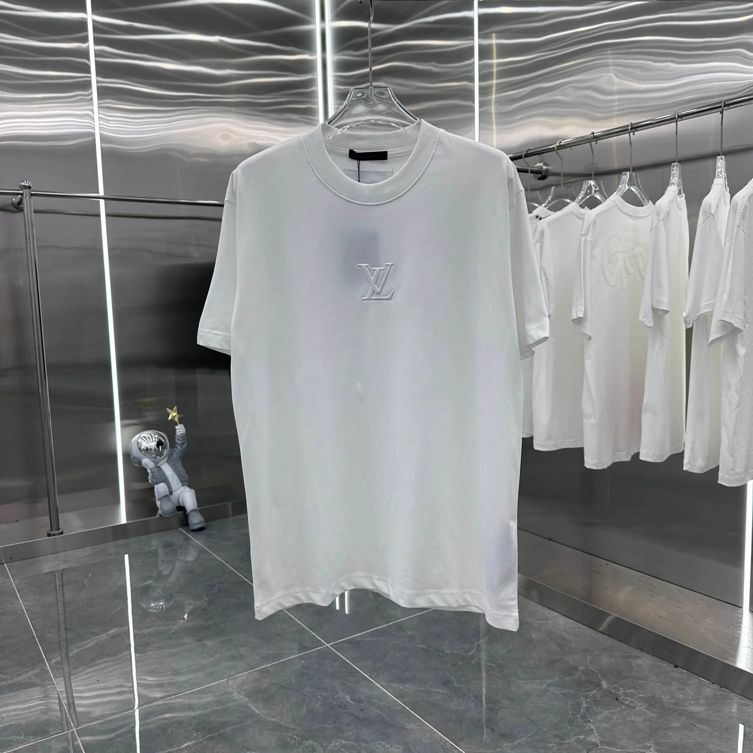 Louis Vuitton LV T-shirt Chest Embossed Pattern logo round Neck Short Sleeve25ss New Pure Cotton Unisex Style T T-shirt OS Loose Fit Base Shirt Half Sleeve T-Shirt Top Half Sleeve