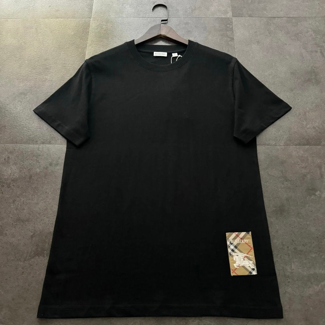 Burberry T-shirt Plaid Badge on the Front logo round Neck Short Sleeve25ss New pure cotton T Unisex T-Shirt OS Drop Shoulder Loose Fit Base Shirt Top T-Shirt Short Sleeve