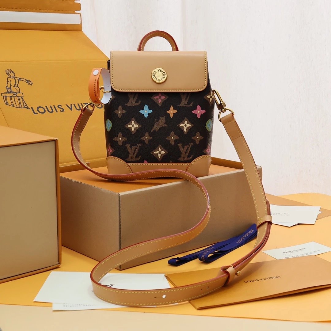 Louis Vuitton LV Backpack Top version 【Super MB Chip Version Original Leather】2024New White Color Messenger Bag New M83429White Color NanoSteamerTYler Joint Name Small Bookbag Handbag Shoulder Bag Messenger Bag Handbag Casual Bag Women's Bag