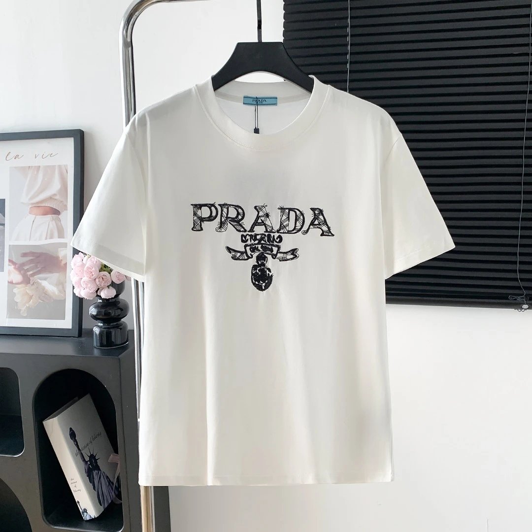 PRADA T-shirt Chest Letter Pattern Embroidery logo round Neck Short Sleeve25ss New pure cotton T Unisex T-Shirt OS Loose Fit Base Shirt Top Half Sleeve T-Shirt