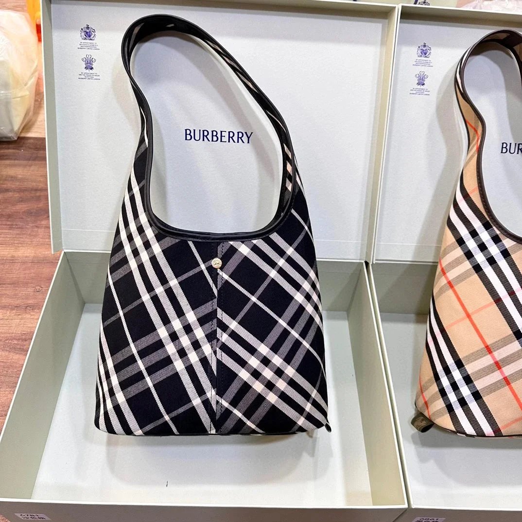 Burberry Women's Bag Top version 【Treasure Item】24New Soft Upright Tote Tote Bag Pair Five-Material Twill Waterproof Fabric Women's One Shoulder Handbag Shopping Bag Mummy Bag