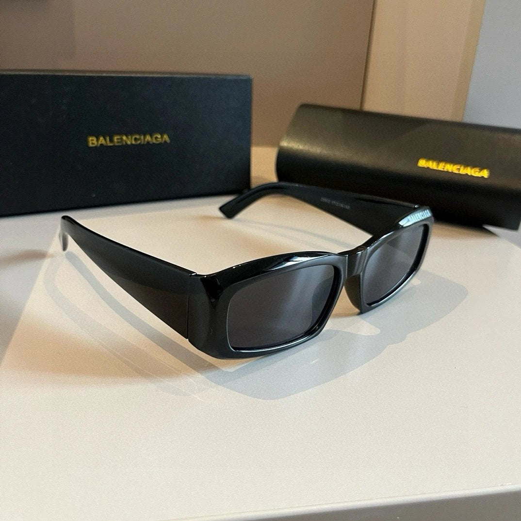 Balenciaga Sunglasses Logo Embellished Temple Sunglasses Slimming Non-Prescription UV Protection Unisex Couple Style Driving Beach Fishing25ss New Sports Casual Versatile