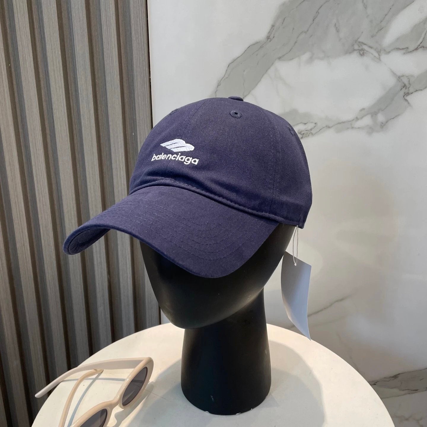 Balenciaga Hat Letter Embroidery log Baseball Cap Sunshade Sun Protection Duckbill Cap Slimming Face Curved Brim Versatile Large Head Circumference Sports Hat Unisex Couple Style