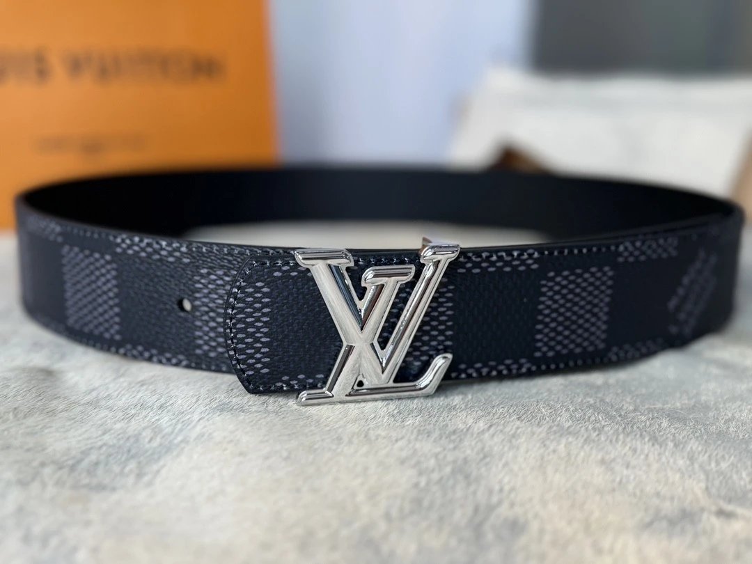 Louis Vuitton LV Belt Top version 【Counter Quality】The Most New Belt4.0cm Men's Belt Men's Leather Belt with Classic Presbyopic Checkerboard Plaid Belt with Genuine Goods Packaging in and out of the Counter No Problem Versatile Casual Fashion Formal Wear