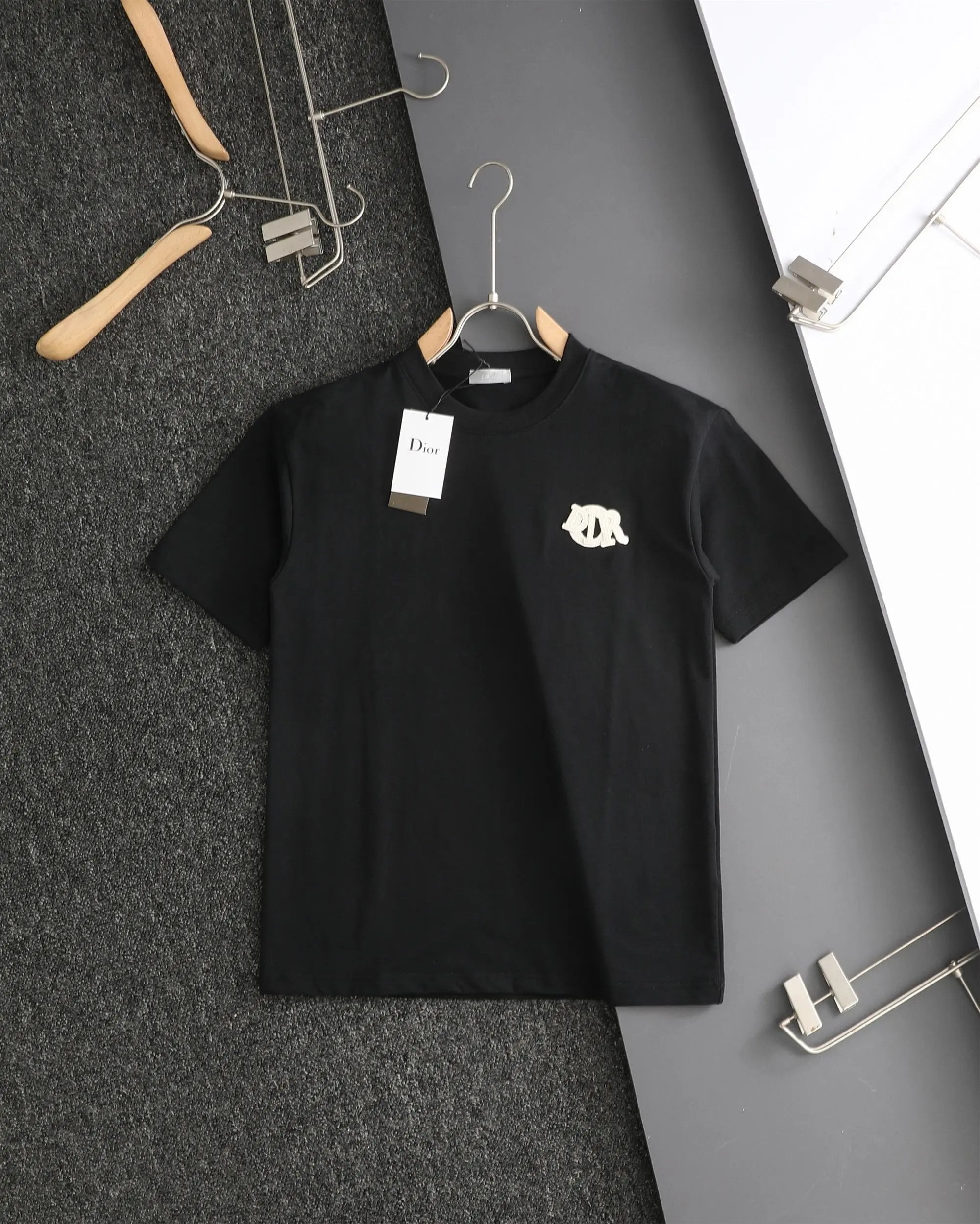 Dior T-shirt 3D Letter Embroidery on the Chest logo round Neck Short Sleeve25ss New Pure Cotton Unisex Style T T-shirt OS Loose Fit Base Shirt Top Half Sleeve T-Shirt