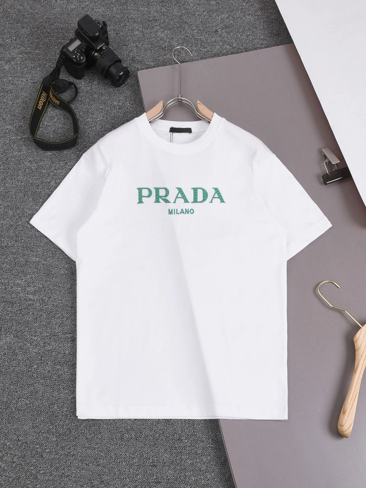 PRADA T-shirt 3D Embroidery logo round Neck Short Sleeve25ss New Pure Cotton Unisex Style T Casual T-Shirt Base Layer Shirt OS Loose design