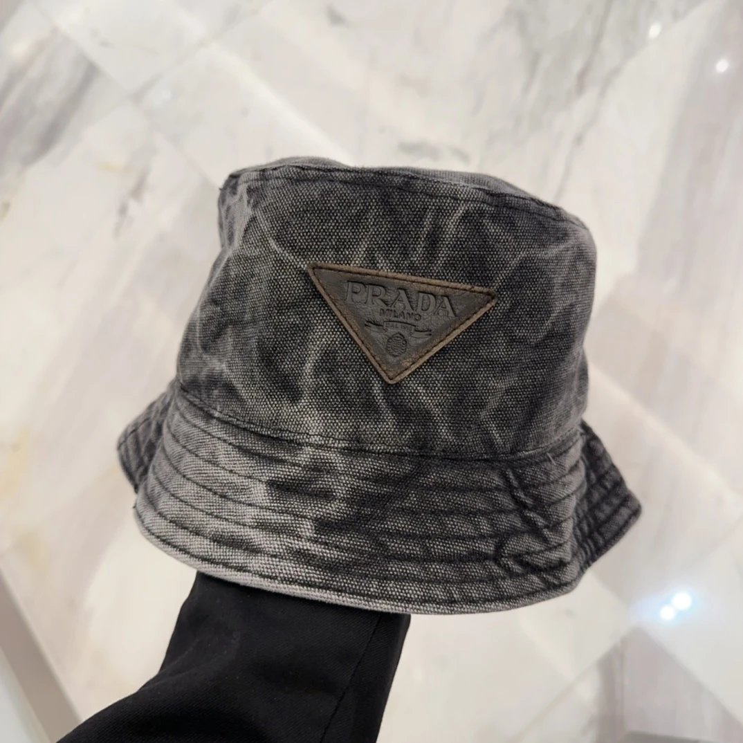 PRADA Hat Triangle Label Sticker logo Fisherman Hat Casual Sun Protection Face Covering UV Protection Outdoor Versatile Flat Top Bucket Hat