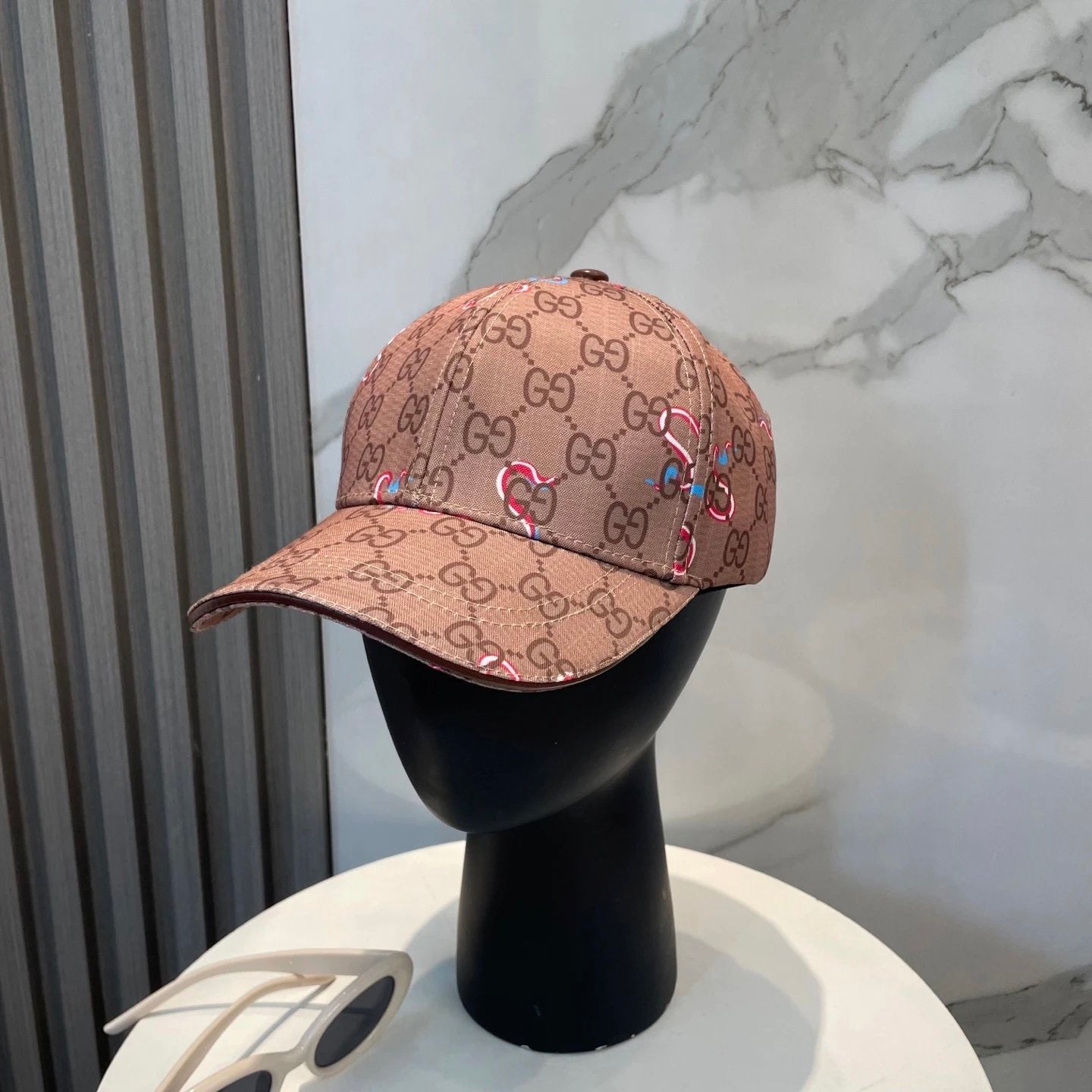 Gucci Hat Year of the Snake logo Baseball Cap Sun Protection Visor Cap Large Head Circumference Versatile Sports Hat Slimming Face Curved Brim Unisex Couple Style