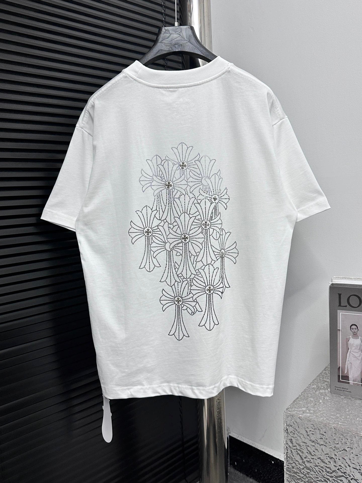 Chrome Hearts T-shirt Backside Print logo round Neck Short Sleeve25ss New Pure Cotton Unisex Style T T-shirt OS Loose Fit Base Shirt Top Half Sleeve T-Shirt
