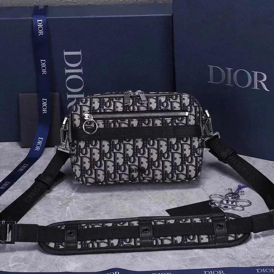 Dior Men's Bag Top version 2023New Camera Bag Messenger Bag safariobique Presbyopic Canvas Message Bag Box Bag One Shoulder Crossbody Men's and Women's Bags