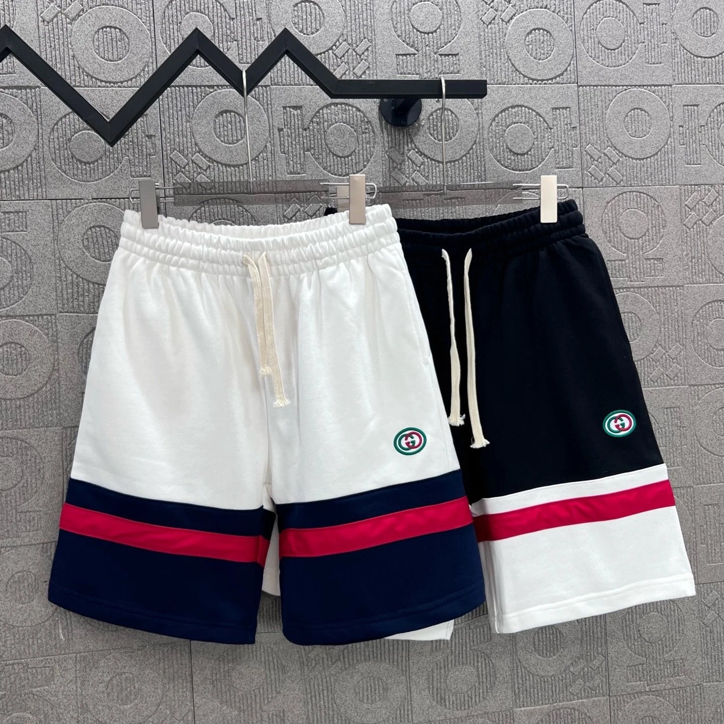 Gucci Shorts Three-color patchwork shoes G Embroidery logo Five-point Shorts25ss New Drawstring Casual Summer Pants5Two-in-One Casual Sweatpants for Men and Women, Pure Cotton Joggers