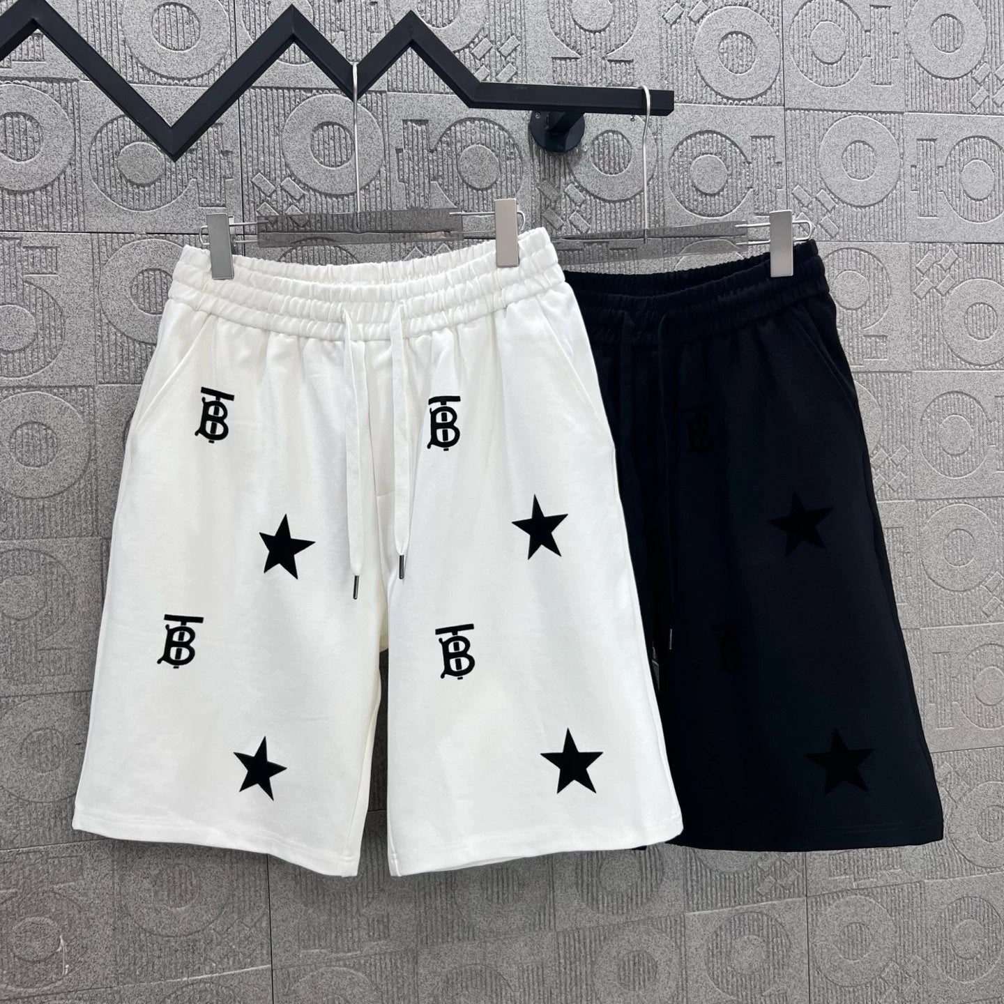 Burberry Shorts Flocking TB Letter Printing logo Five-point Shorts25ss New Drawstring Casual Summer Pants5Two-in-One Casual Sweatpants for Men and Women, Pure Cotton Joggers