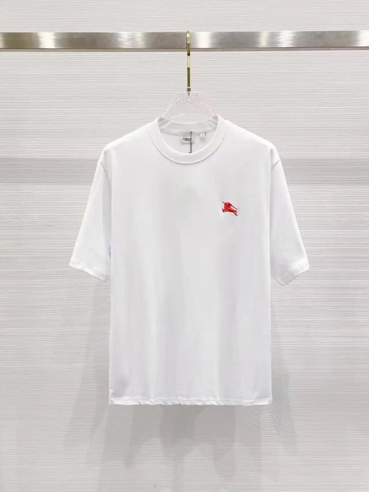 Burberry T-shirt Embroidery on the chest logo round Neck Short Sleeve25ss New Pure Cotton Unisex Style T T-shirt OS Loose Fit Base Shirt Half Sleeve T-Shirt Top Half Sleeve