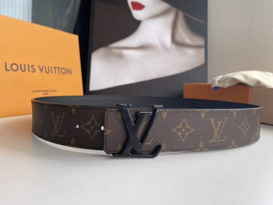 Louis Vuitton LV Belt Top version The Most New Belt4.0cm Men's Belt Metal Buckle Men's Leather Belt with Classic Presbyopic Checkered Belt with Genuine Goods Packaging