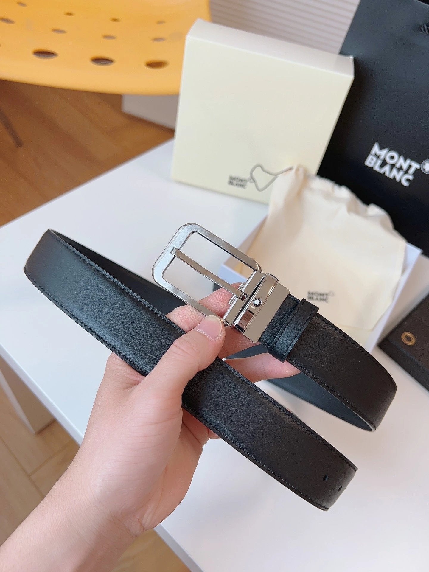 Montblanc Belt Top version Business Casual Belt Belt High Quality Double-Sided Head Layer Cowhide with Steel Buckle Men's Leather Belt Fashion All-Match Business Belt Double-Sided Available3.5