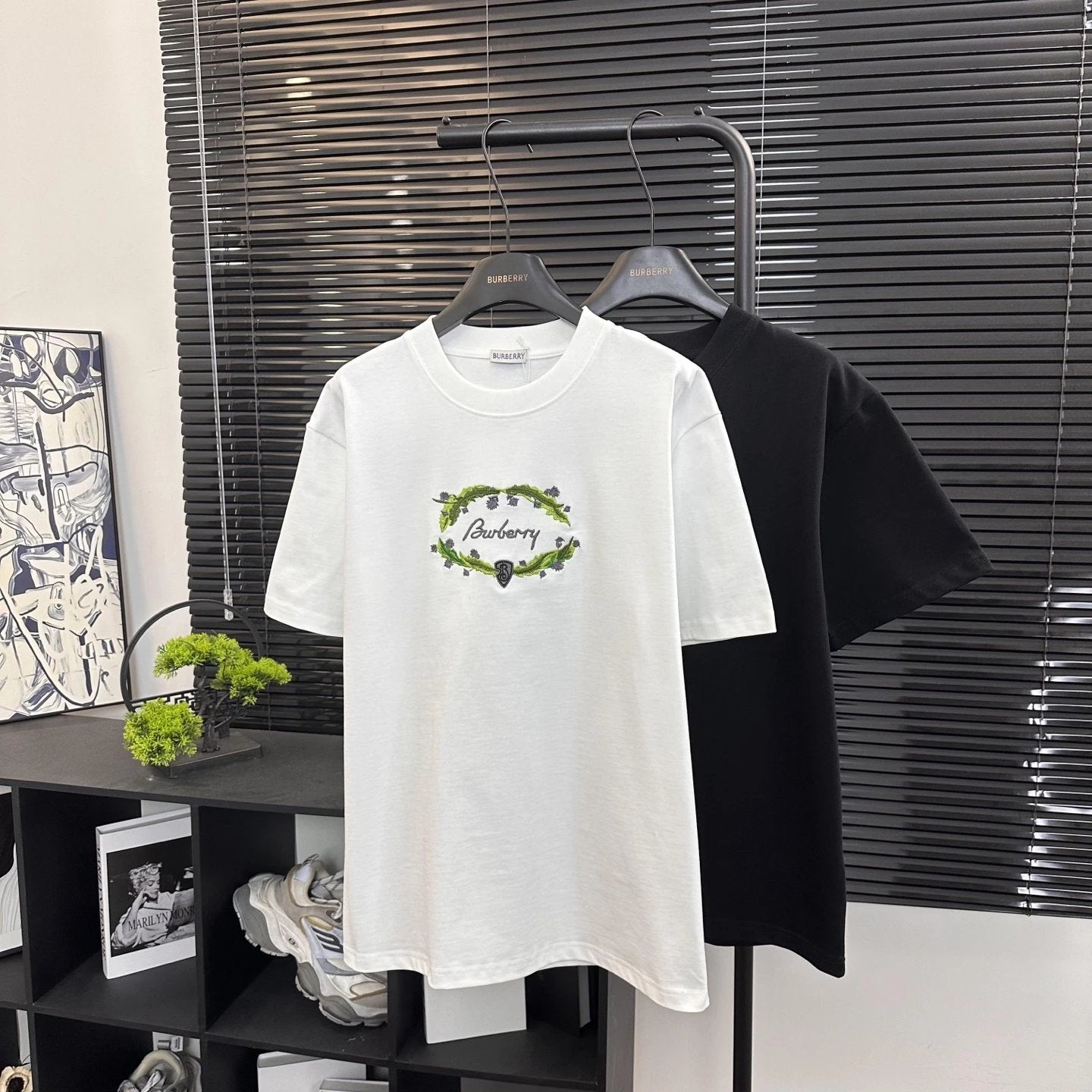 Burberry T-shirt Floral Plant Embroidery logo round Neck Short Sleeve25ss New Pure Cotton Unisex Style T T-shirt OS Loose Fit Base Shirt Top Half Sleeve T-Shirt