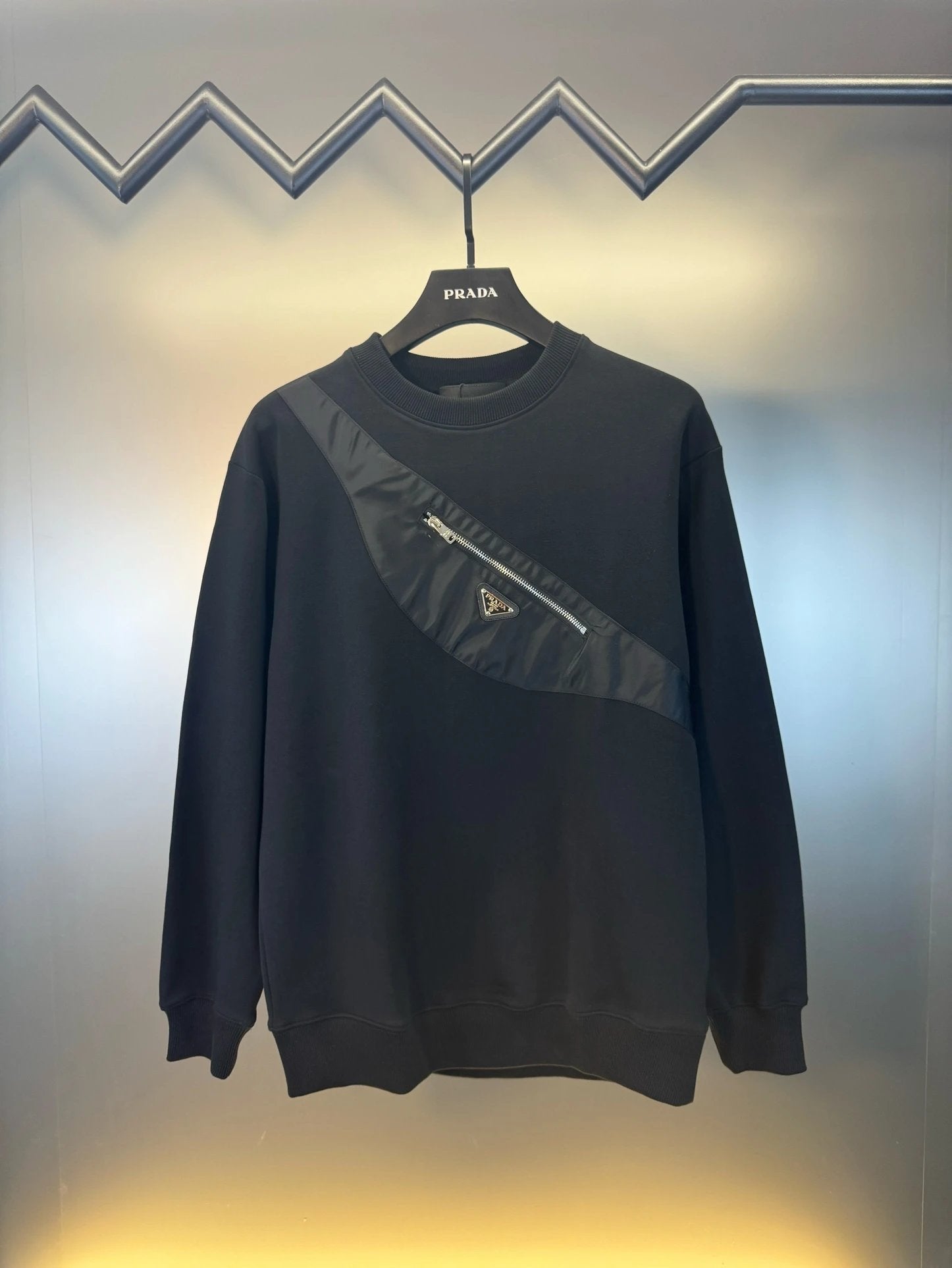 PRADA Hoodie Metal Triangle Crossbody Bag Crewneck Sweatshirt Long Sleeve Base Shirt Outerwear Trendy Unisex Sports Casual Loose Versatile New Autumn Winter Collection