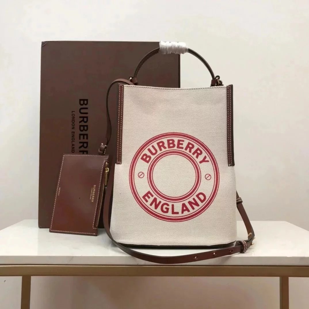 Burberry Women's Bag Top version New Silk Screen logo Bucket Bag Women's Bag Equestrian Style Cotton Canvas Bucket Bag Hand Bag Crossbody Bag Comes with Artistic Fresh Atmosphere Upper Body Matching Is Also beyond Imagination to Show Temperament